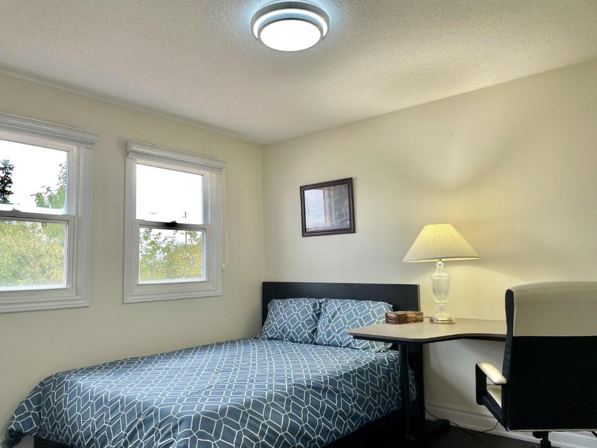 77 Nice And Warm Series Rooms Toronto Exterior photo